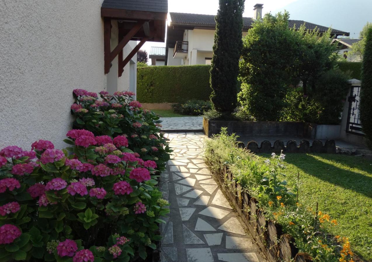 Chez Laurette Et Louis Bed & Breakfast Ugine Exterior photo